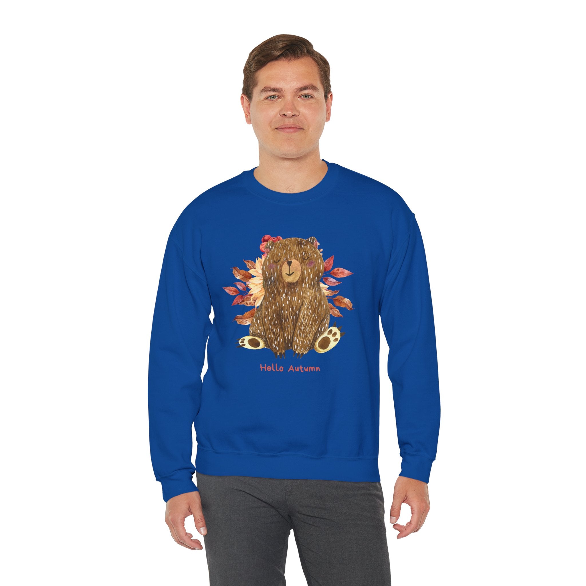 Cozy Bear Sweatshirt for Autumn, Unisex Crewneck with Fall Vibes, Ideal for Thanksgiving, Casual Wear